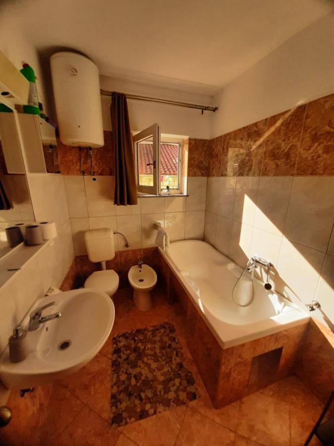 Apartments Lemongarden Duće 외부 사진